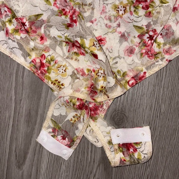 Princess Polly Amessa Floral Lace Bodysuit Tank Top - Picture 6 of 8